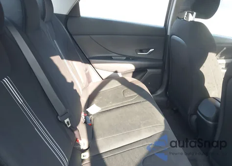 2023 Hyundai Elantra Hybrid Blue z USA, uszkodzony, nr VIN KMHLM4AJ8PU073972